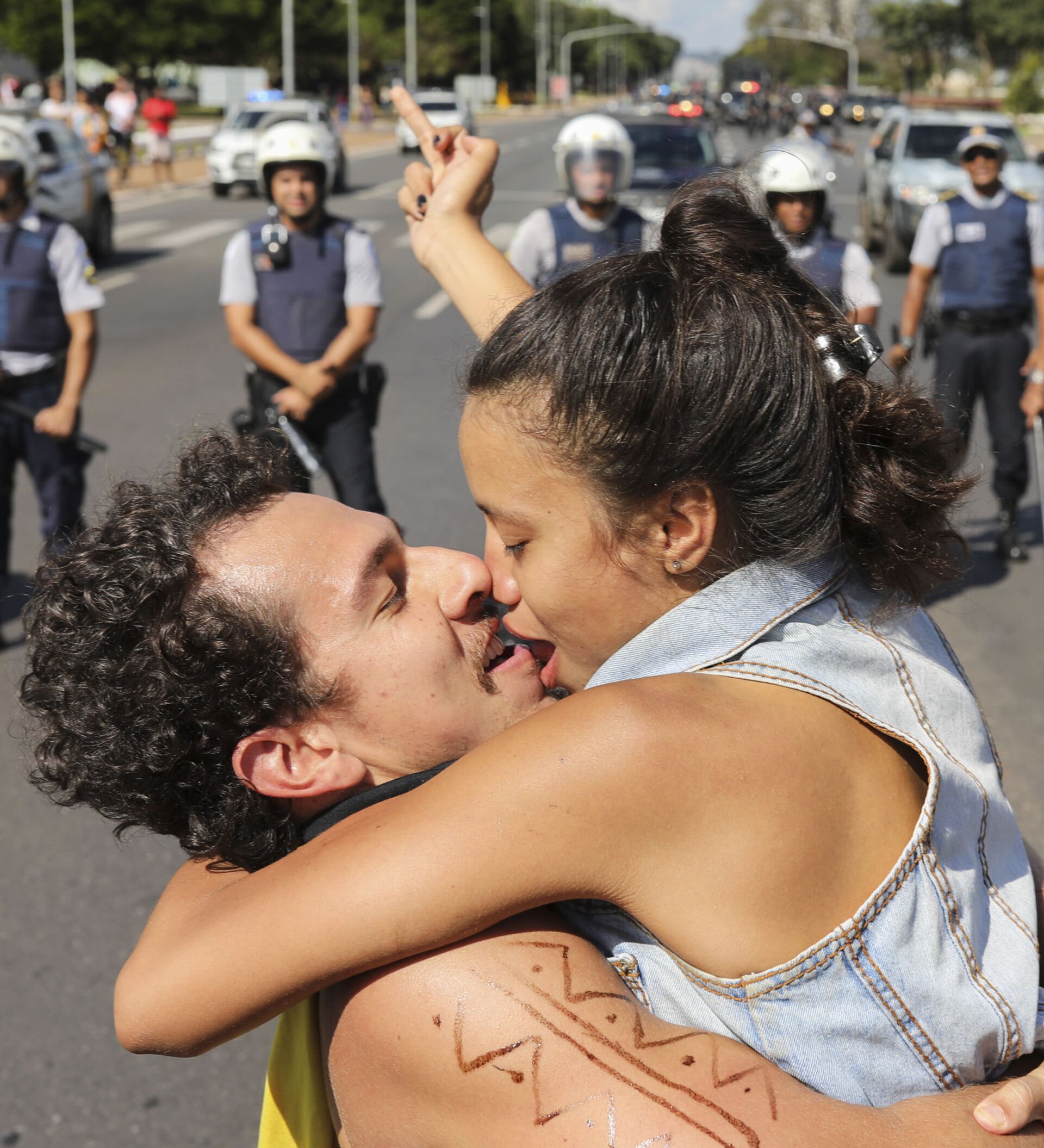 Бразильский поцелуй