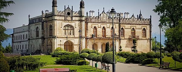 დადიანების სასახლე. ზუგდიდის ბოტანიკური ბაღი - Sputnik საქართველო