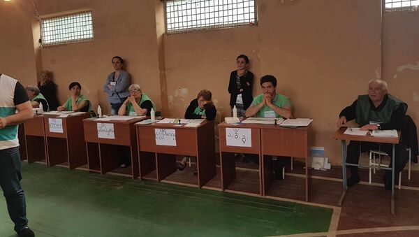 Избирательный участок в Зугдиди - Sputnik Грузия