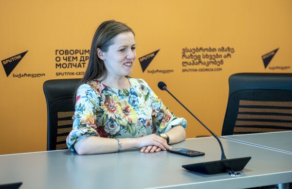 Мы живем традиционно архаическим сознанием - певица Нафсет Чениб о Грузии и Кавказе - Sputnik Грузия