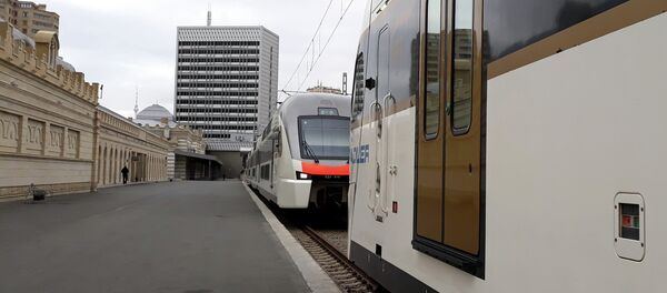 Поезда Stadler на Бакинском железнодорожном вокзале, фото из архива - Sputnik Грузия