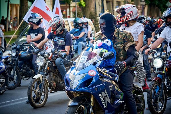 Увлечение мотоциклами объединяет людей. В Грузии уже существуют разные мото-клубы и группы байкеров, все чаще проводятся соревнования по мотоспорту - Sputnik Грузия
