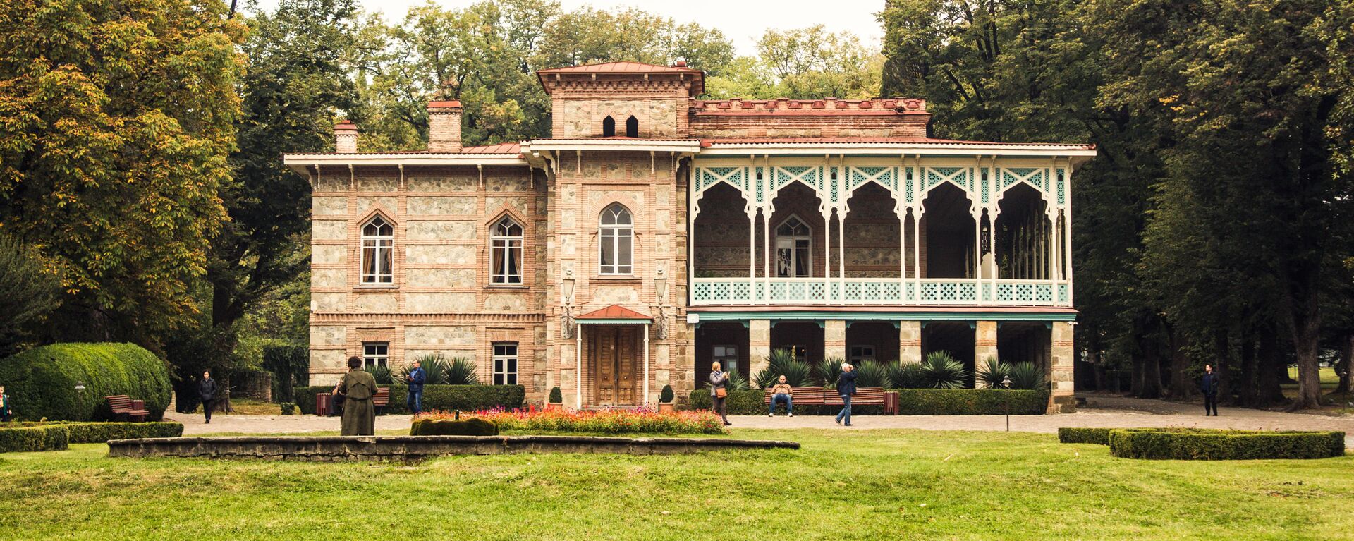 Дворец князей Чавчавадзе в Цинандали - Sputnik Грузия, 1920, 14.04.2021