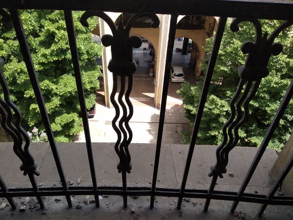 Как выглядит самое заброшенное здание Тбилиси — здесь начинается путь в прошлое - Sputnik Грузия