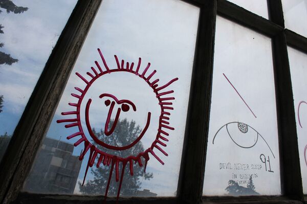 Как выглядит самое заброшенное здание Тбилиси — здесь начинается путь в прошлое - Sputnik Грузия