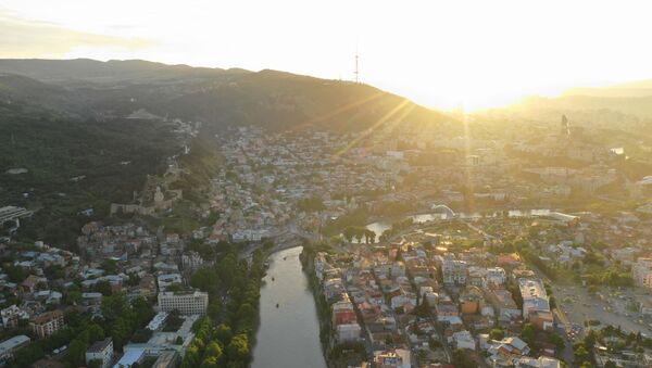 Вид на город Тбилиси с высоты птичьего полета - Дом Юстиции - Sputnik Грузия