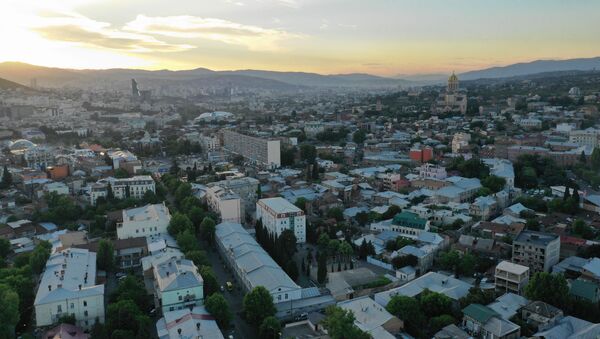 Вид на город Тбилиси с высоты птичьего полета - район Авлабари - Sputnik Грузия