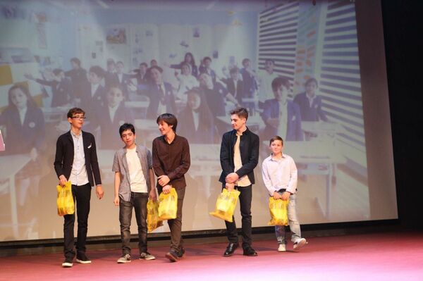 ბექ ბოტი ანუ ხელოვნური ინტელექტი ბექა შეროზიასგან ბექ ბოტი ანუ ხელოვნური ინტელექტი ბექა შეროზიასგან - Sputnik საქართველო