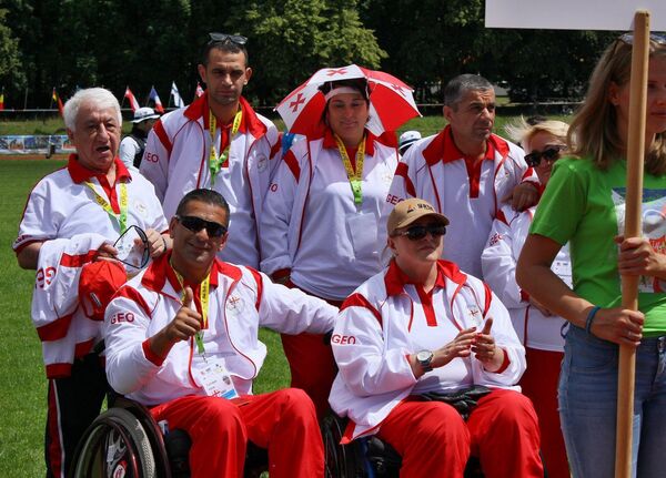 „შვილის სიტყვები მახსენდება და თავიდან ვვარდები იმ აივნიდან“ – შშმ ქალის სევდიანი ამბავი „შვილის სიტყვები მახსენდება და თავიდან ვვარდები იმ აივნიდან“ – შშმ ქალის სევდიანი ამბავი - Sputnik საქართველო