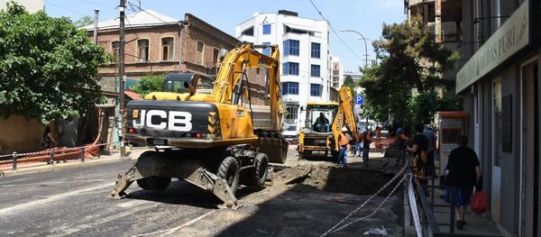 სარემონტო სამუშაოები მგალობლიშვილის ქუჩაზე სარემონტო სამუშაოები მგალობლიშვილის ქუჩაზე - Sputnik საქართველო