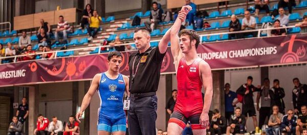 Грузинский борец греко-римского стиля Фридон Абуладзе принес Грузии золотую медаль на чемпионате Европы Грузинский борец греко-римского стиля Фридон Абуладзе принес Грузии золотую медаль на чемпионате Европы - Sputnik Грузия