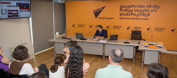 Sputnik-საქართველოს თბილისის მულტიმედიურ პრეს-ცენტრში მენეჯერებისა და ქართული მედიის ხელმძღვანელების წინაშე წარსდგა RT-ს მთავარი რედაქტორის მოადგილე, პრეს-სამსახურის ხელმძღვანელი, არხის მარკეტინგისა და სტრატეგიული განვითარების დირექტორი ანა ბელკინა Sputnik-საქართველოს თბილისის მულტიმედიურ პრეს-ცენტრში მენეჯერებისა და ქართული მედიის ხელმძღვანელების წინაშე წარსდგა RT-ს მთავარი რედაქტორის მოადგილე, პრეს-სამსახურის ხელმძღვანელი, არხის მარკეტინგისა და სტრატეგიული განვითარების დირექტორი ანა ბელკინა - Sputnik საქართველო