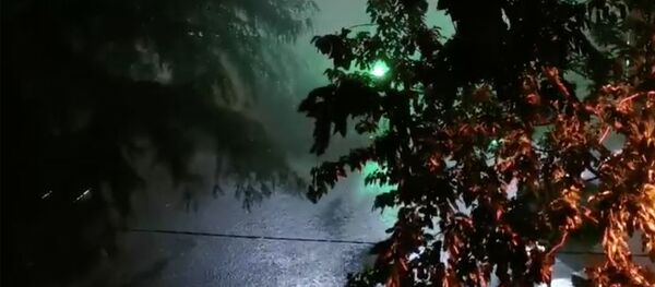 ნიაღვრები ქუჩებში - თბილისს ქარი და ძლიერი წვიმა დაატყდა თავს ნიაღვრები ქუჩებში - თბილისს ქარი და ძლიერი წვიმა დაატყდა თავს - Sputnik საქართველო