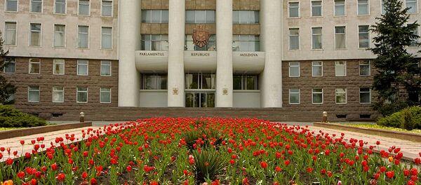Здание парламента Молдовы в Кишиневе Здание парламента Молдовы в Кишиневе - Sputnik Грузия