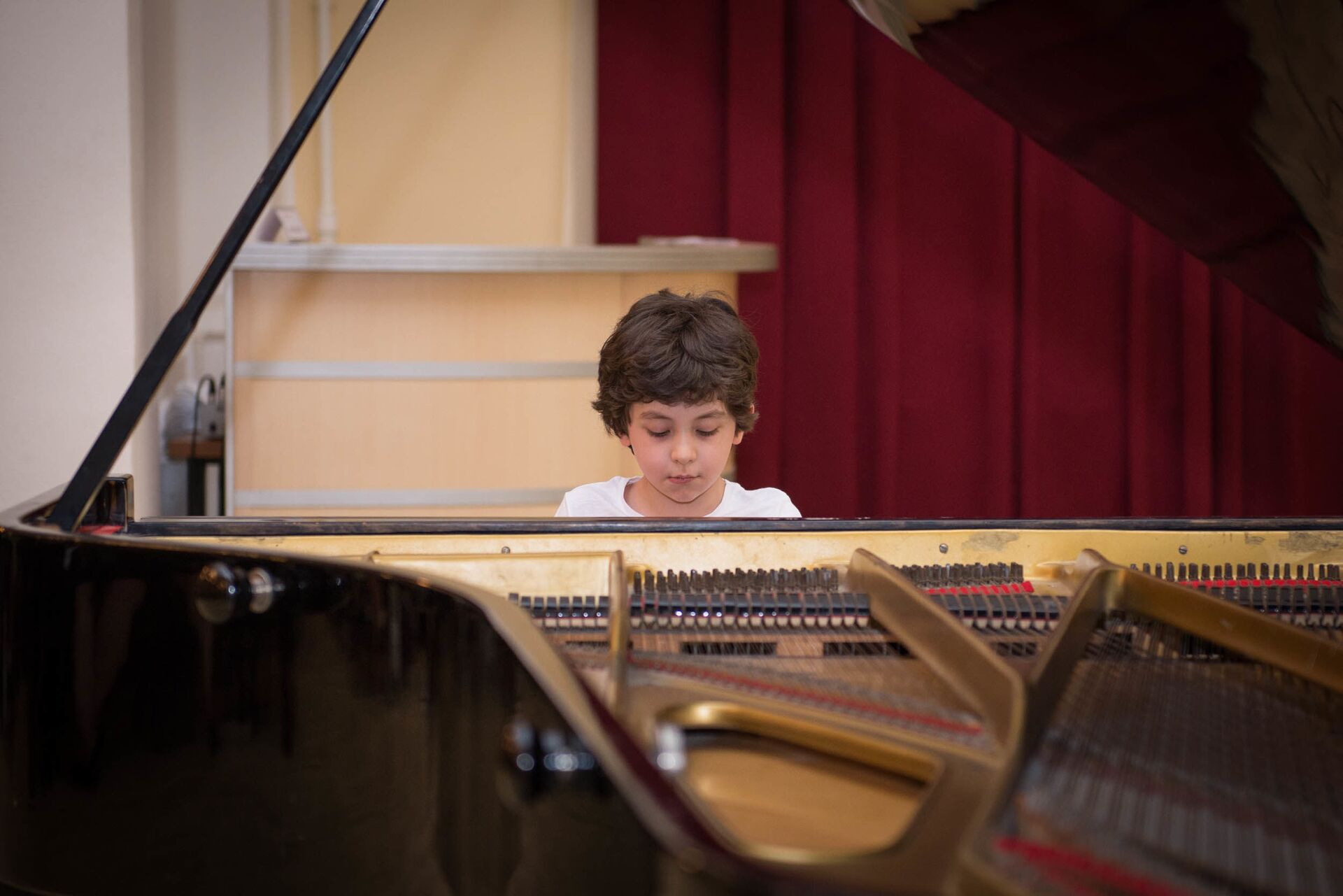 Девятилетний пианист и композитор Цотнэ Зедгинидзе - Sputnik Грузия, 1920, 19.07.2022