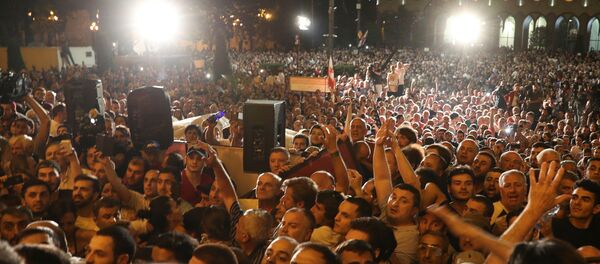 Акция протеста у парламента Грузии - Sputnik Грузия