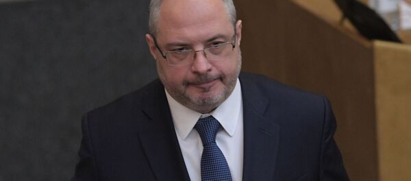 Председатель комитета Государственной Думы РФ по развитию гражданского общества, вопросам общественных и религиозных объединений Сергей Гаврилов - Sputnik Грузия