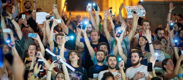 Акция протеста в центре грузинской столицы - Sputnik Грузия