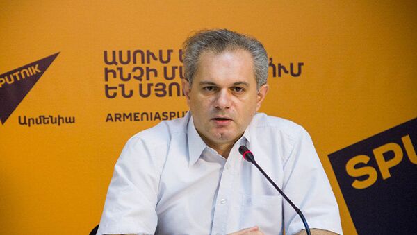 Редактор журнала Армения туристическая Рубен Пашинян - Sputnik Грузия