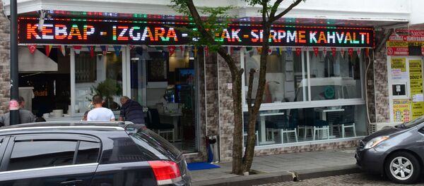 Турецкие магазины, кафе и рестораны в столице Аджарии - Sputnik Грузия