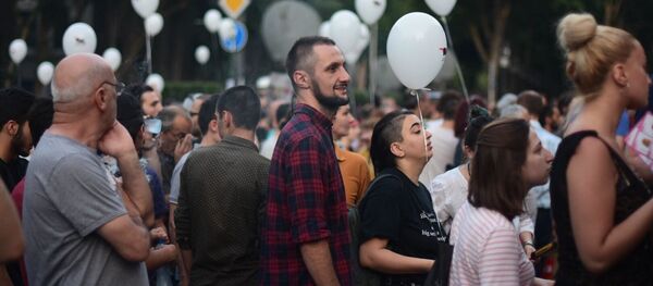 საპროტესტო აქცია პარლამენტთან საპროტესტო აქცია პარლამენტთან - Sputnik საქართველო
