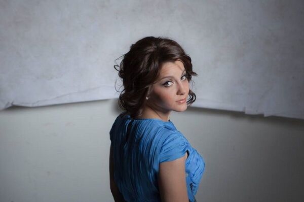 რატომ მოექცა ჩრდილში მომღერალი ნეკა სებისკვერაძე და რატომ „დაინდო“ ის ყვითელმა პრესამ რატომ მოექცა ჩრდილში მომღერალი ნეკა სებისკვერაძე და რატომ „დაინდო“ ის ყვითელმა პრესამ - Sputnik საქართველო