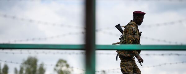 Военнослужащие вооруженных сил Судана во время прохождения этапа Тропа разведчика на конкурсе Отличники войсковой разведки в рамках Международных армейских игр на базе учебного комплекса Новосибирского высшего военного командного училища в Новосибирской области. - Sputnik Грузия