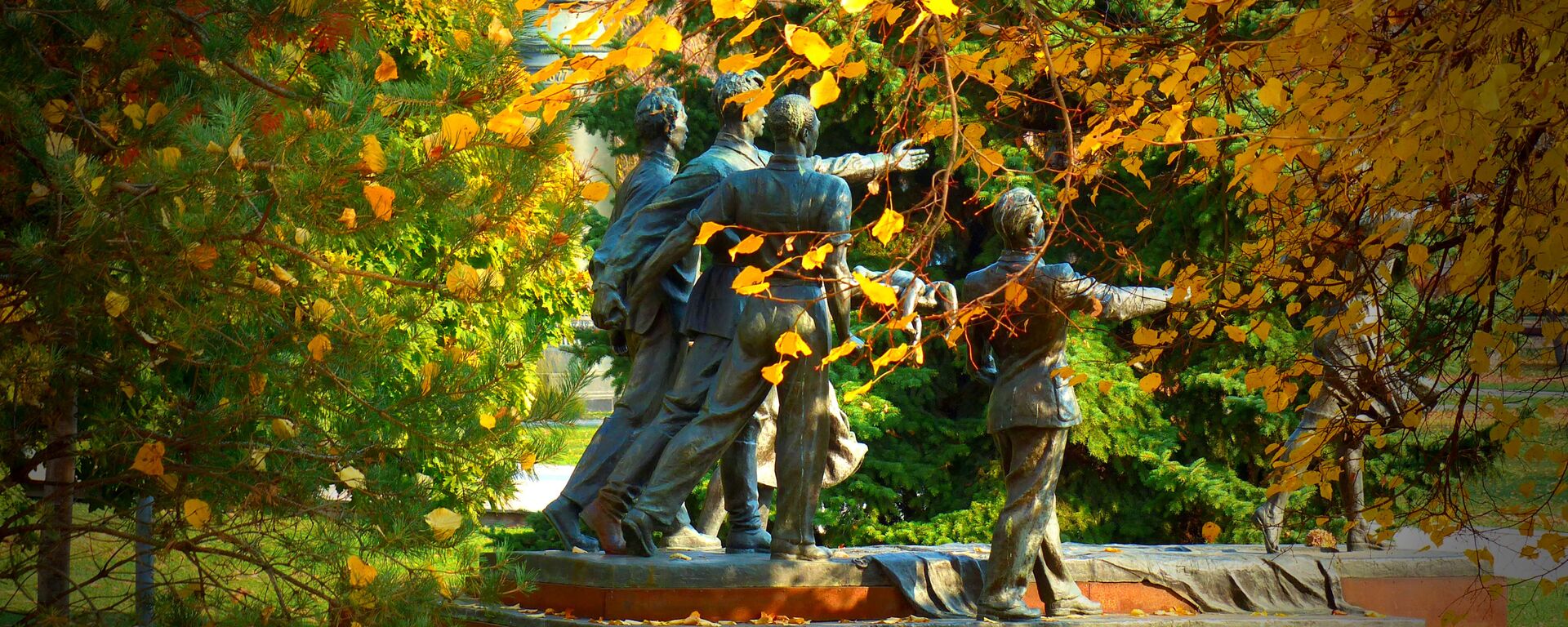 Памятник Веры Мухиной Требуем мира! в парке искусств Музеон в Москве - Sputnik Грузия, 1920, 21.09.2020