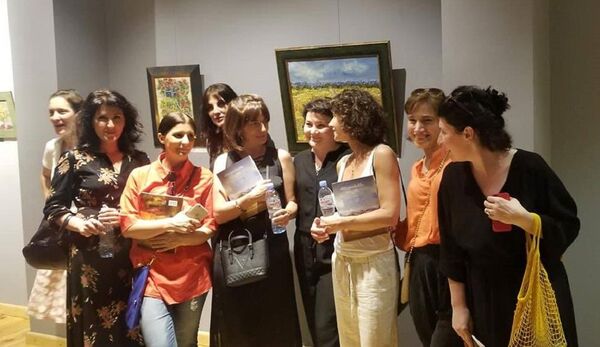 ძაფებით დახატული იმპრესიონისტული ნამუშევრები და ჟურნალისტი, რომელმაც ახალი ტექნიკა შექმნა - Sputnik საქართველო