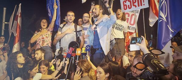 პროტესტის მე-17 დღე პროტესტის მე-17 დღე - Sputnik საქართველო