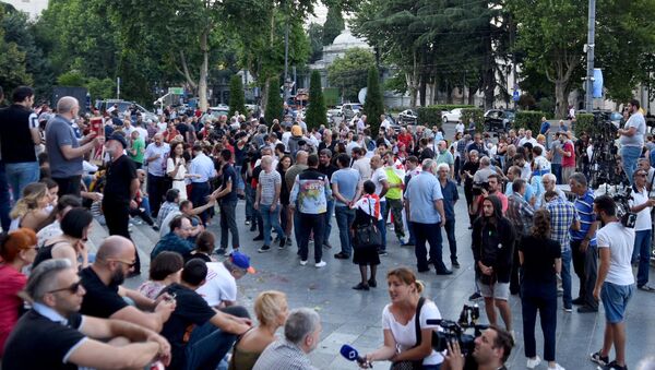 Акция протеста у парламента Грузии. 9 июля 2019 - Sputnik Грузия