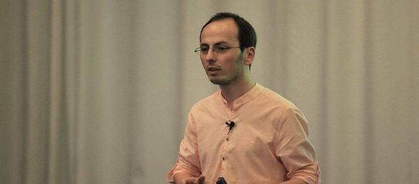 Председатель Ассоциации молодых юристов Грузии Сулхан Саладзе  - Sputnik Грузия