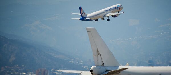 „ურალის ავიახაზების“ თვითმფრინავი „ურალის ავიახაზების“ თვითმფრინავი - Sputnik საქართველო