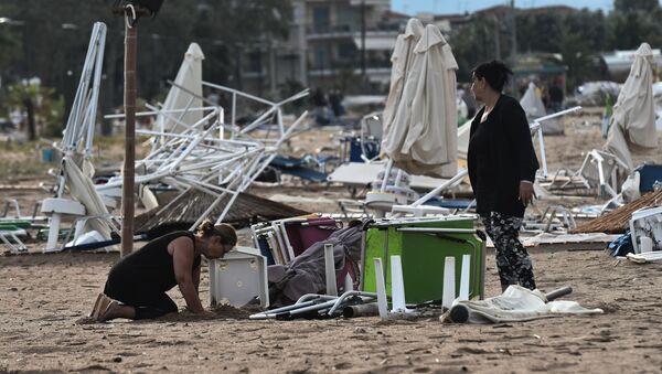 Последствия урагана на пляже Nea Plagia на полуострове Халкидики в Греции - Sputnik Грузия