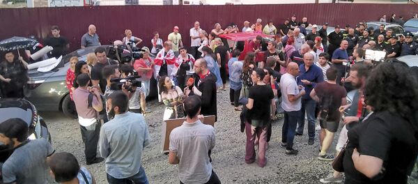 საპროტესტო აქცია TV Pirveli-თან საპროტესტო აქცია TV Pirveli-თან - Sputnik საქართველო