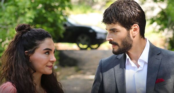 სიმპათიური თურქი მსახიობის აქინ აქინოზუს ცხოვრება: რატომ შეწყდა „თავქარიანის“ გადაღება სიმპათიური თურქი მსახიობის აქინ აქინოზუს ცხოვრება: რატომ შეწყდა „თავქარიანის“ გადაღება - Sputnik საქართველო