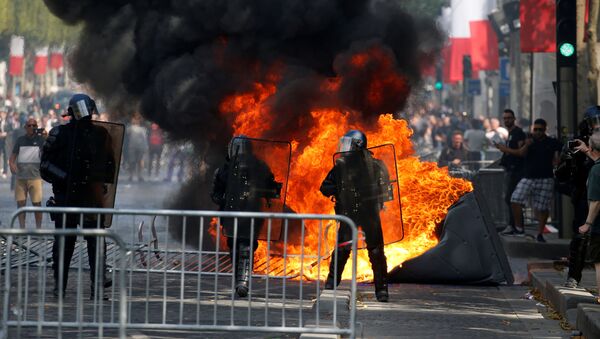 Протесты в Париже - Sputnik Грузия