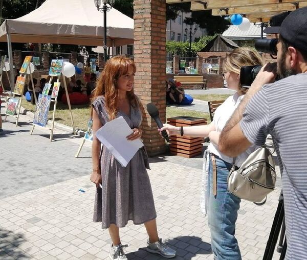 საფრენი აპარატი ბავშვებისთვის, მხატვრის ქვეცნობიერი და დედის პორტრეტზე „გადატანილი“ სენი საფრენი აპარატი ბავშვებისთვის, მხატვრის ქვეცნობიერი და დედის პორტრეტზე „გადატანილი“ სენი - Sputnik საქართველო