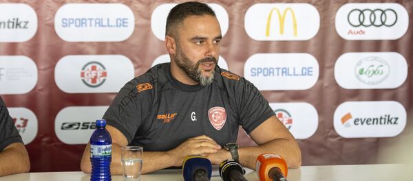 Тренер футбольного клуба Сабуртало Гиорги Чиабришвили - Sputnik Грузия