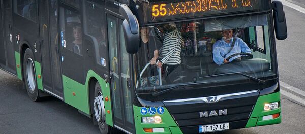 Зеленые пассажирские автобусы MAN - Sputnik Грузия