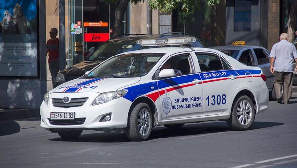 Автомобиль дорожной полиции Армении - Sputnik Грузия