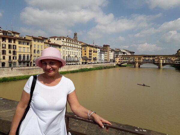 ემიგრანტი ქალის წერილები ემიგრანტი ქალის წერილები - Sputnik საქართველო