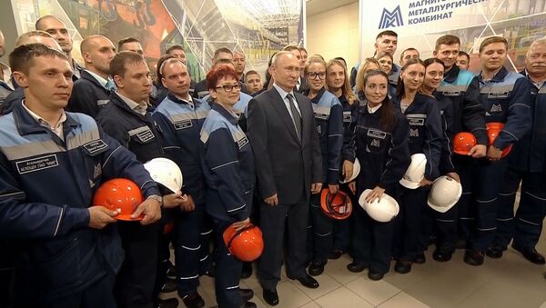 Путин о ценах на бензин, ипотеке и саммите - видео - Sputnik Грузия