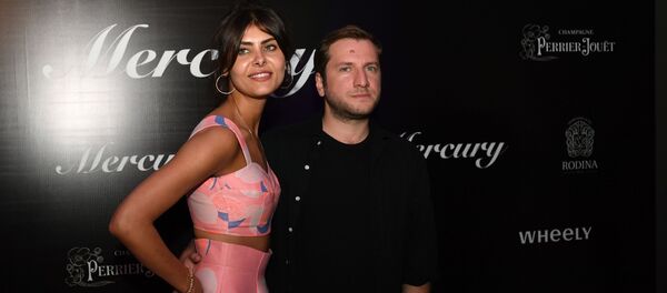 Резо Гигинеишвили и Надежда Оболенцева Резо Гигинеишвили и Надежда Оболенцева - Sputnik Грузия