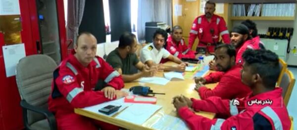 Иран показал членов экипажа захваченного танкера - видео - Sputnik Грузия