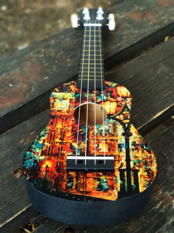 ხელოვნებაში გაცვლილი იურისტობა და უკულელეს ქართველი ოსტატი ხელოვნებაში გაცვლილი იურისტობა და უკულელეს ქართველი ოსტატი - Sputnik საქართველო