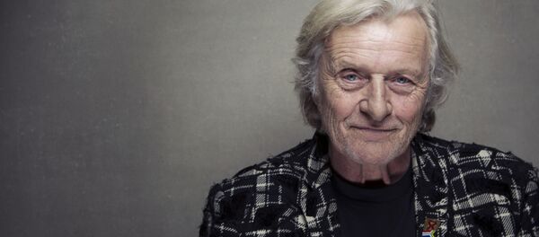 Актер Рутгер Хауэр позирует фотографу на Фестивале кино Sundance в штате Юта, 2013 год Актер Рутгер Хауэр позирует фотографу на Фестивале кино Sundance в штате Юта, 2013 год - Sputnik Грузия