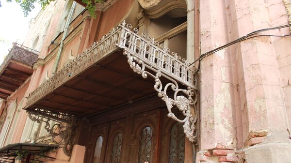 Дом со свечами на тифлисской Уолл-стрит: как рушится история города - Sputnik Грузия