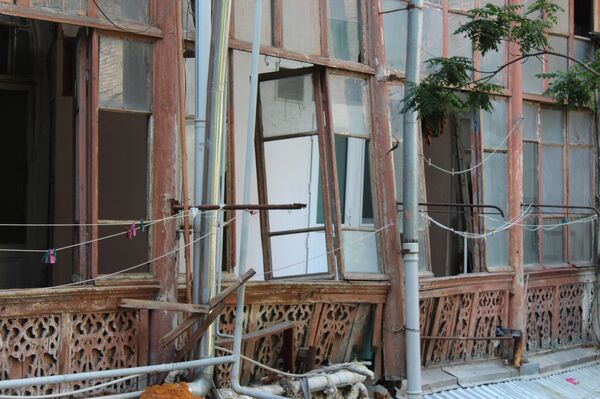 Дом со свечами на тифлисской Уолл-стрит: как рушится история города - Sputnik Грузия