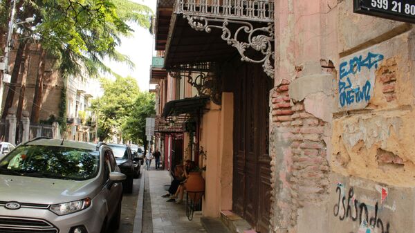 Дом со свечами на тифлисской Уолл-стрит: как рушится история города - Sputnik Грузия